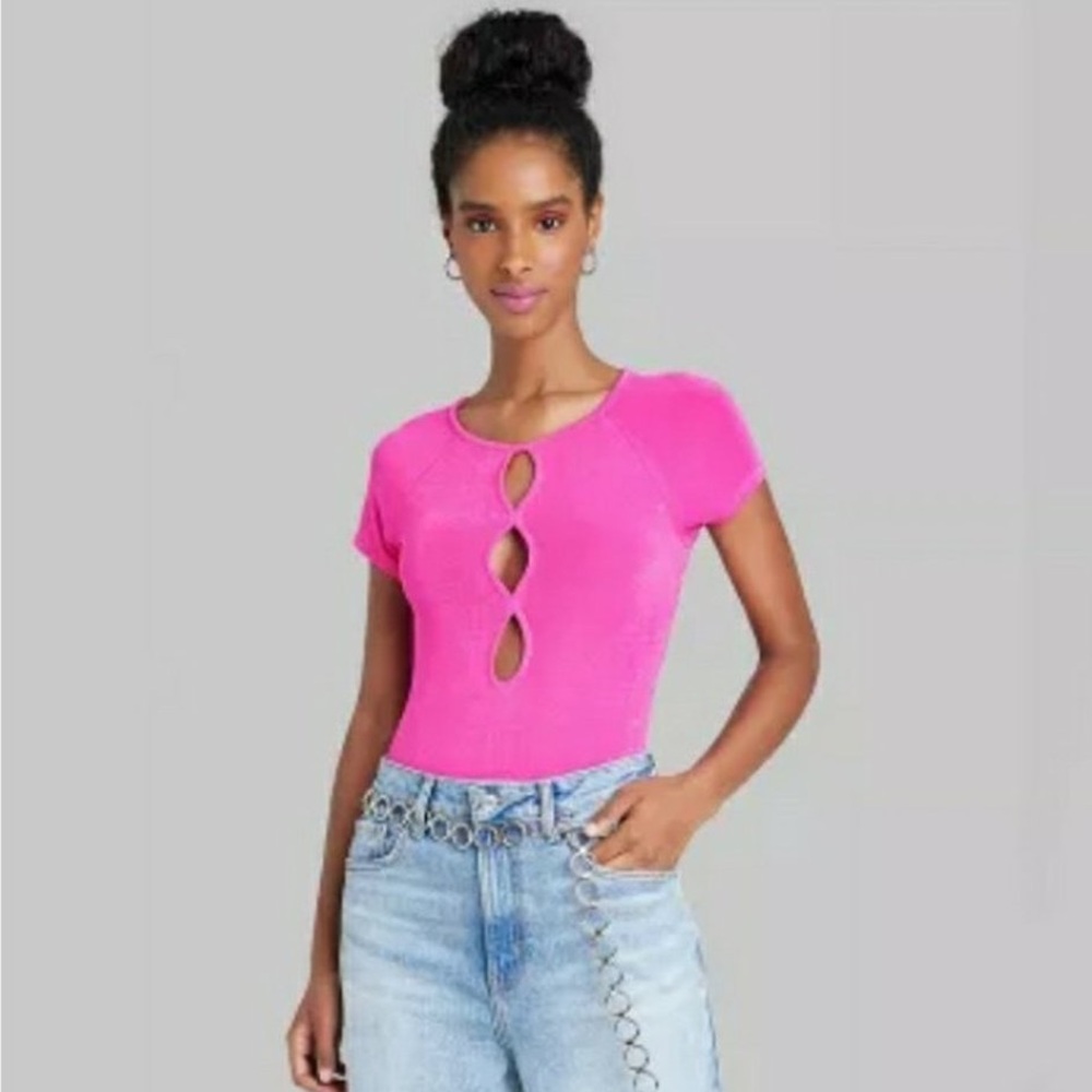 Shirt sleeve crotch snap bodysuit